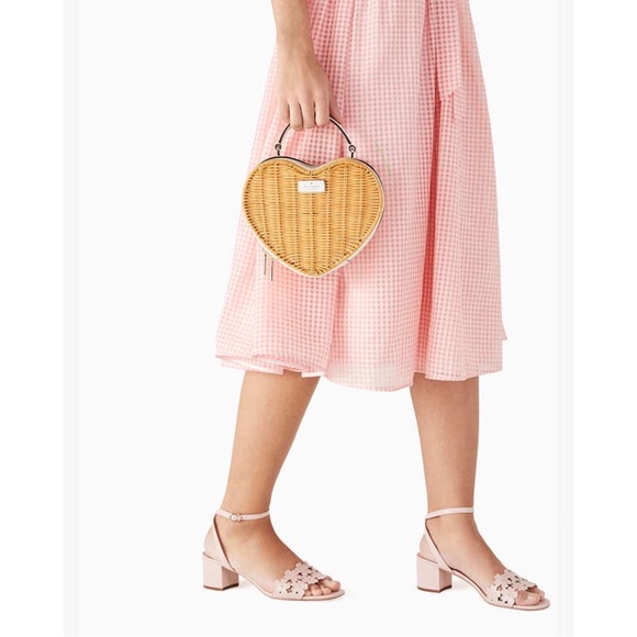KATE SPADE Tan Wicker White Leather Heart Shaped Love Shack Woven Crossbody Bag - Picture 3 of 17